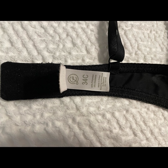 (2) CHINESE LAUNDRY push up bras - Picture 5 of 13